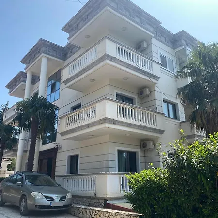 Skylark - Free Parking Apartment Dhërmi
