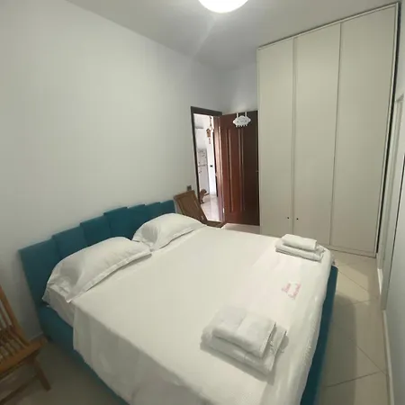 Skylark - Free Parking Διαμέρισμα Dhërmi