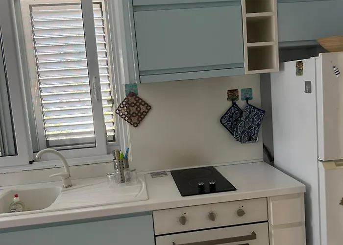 Skylark - Free Parking Апартаменты Дхерми